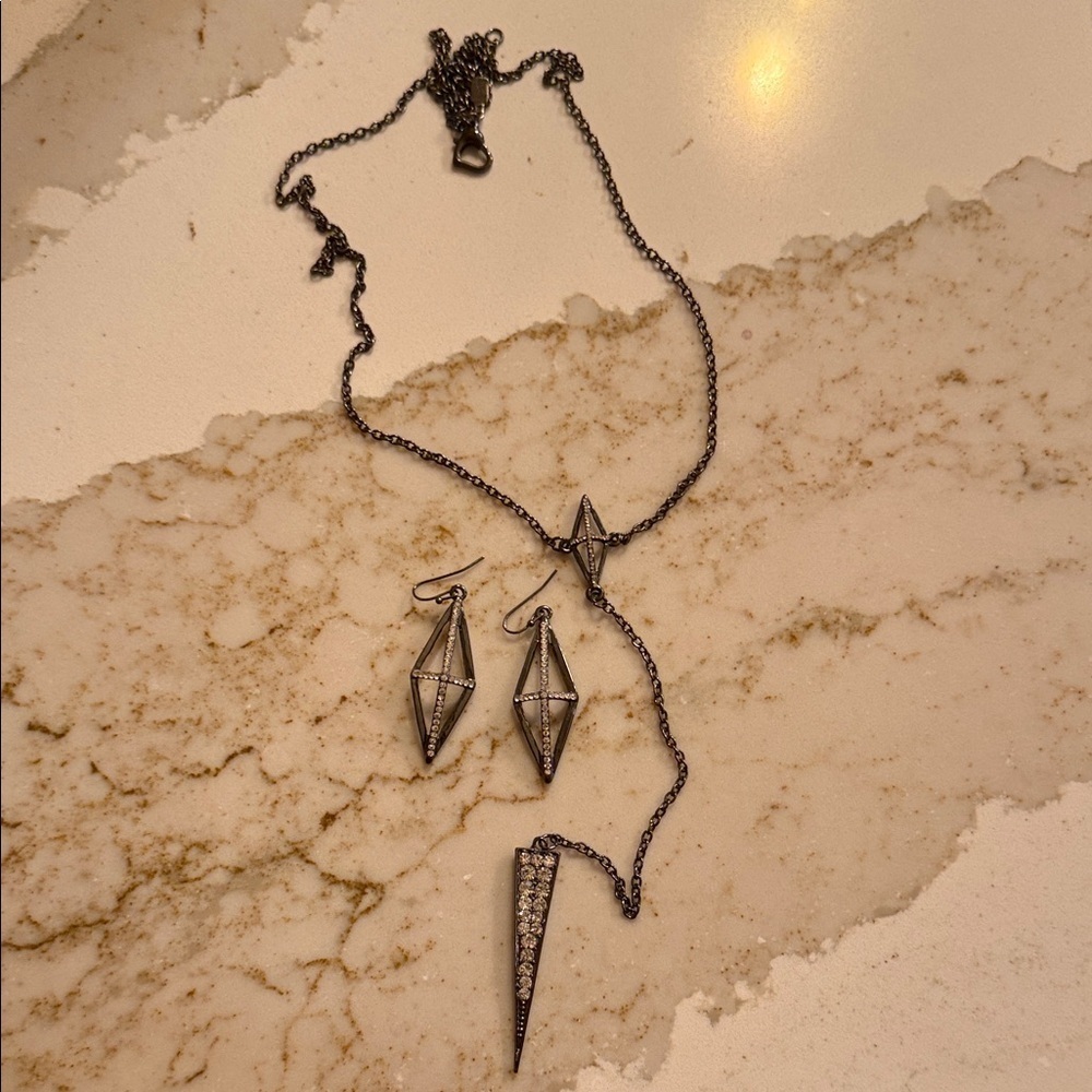 Elegant Silver Jewelry Set